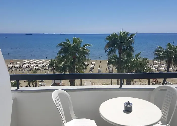 Apartamento Sunorama Larnaca